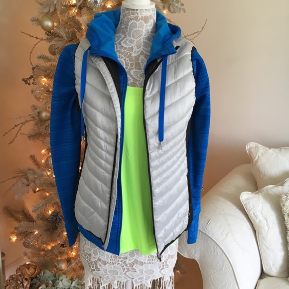 NWOT Xersion hoodie - Picture 5 of 6